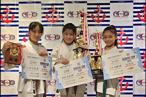 マリンカップ近畿空手道選手権大会 2025年8月10日 型 女子の部(中学生以上) 準優勝　大澤里菜 組手 小学６年生女子軽量級40キロ未満 準優勝　大西悠蘭 一般女子軽量級55キロ未満 優勝　松岡心桜
