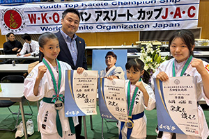 岡村師範 追悼大会 黒田官兵衛杯空手道選手権大会 2026年3月15日(兵庫県姫路市) 小学1年 優勝 彈上原衣茉 小学6年 2位 大西悠蘭 一般女子 2位 松岡心桜